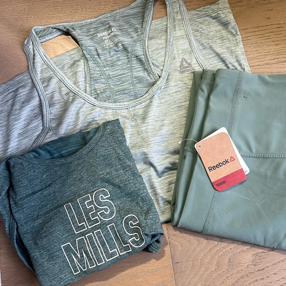 SET! Reebok Athleticwear Leggings + 2 Tanks
